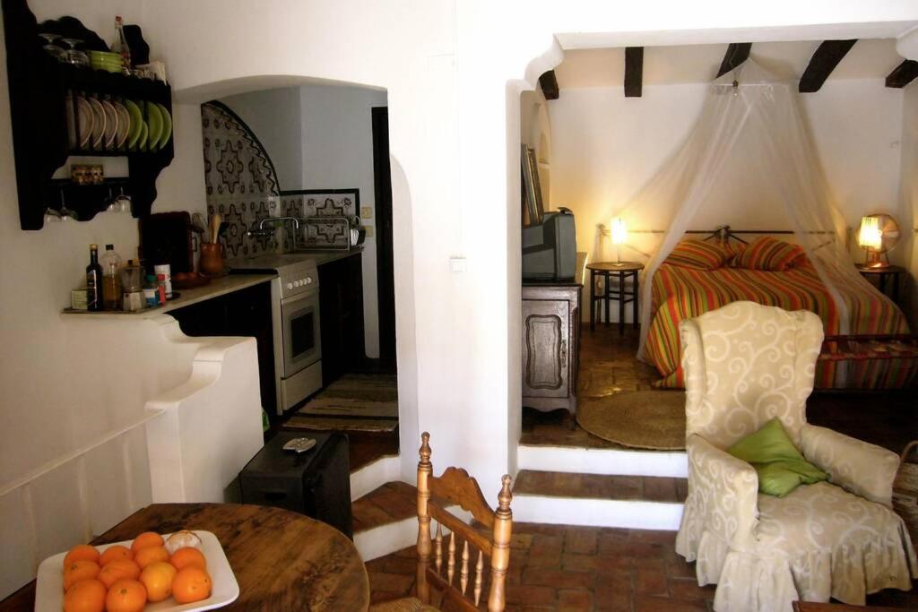 El Estudio - Beautiful Apartment In Historic Old Town Jimena De La Frontera Exteriör bild